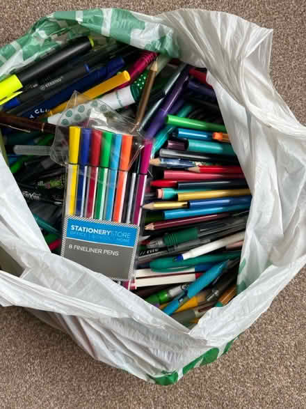 Photo of free Assorted pens (Bath (Bear Flat)) #1