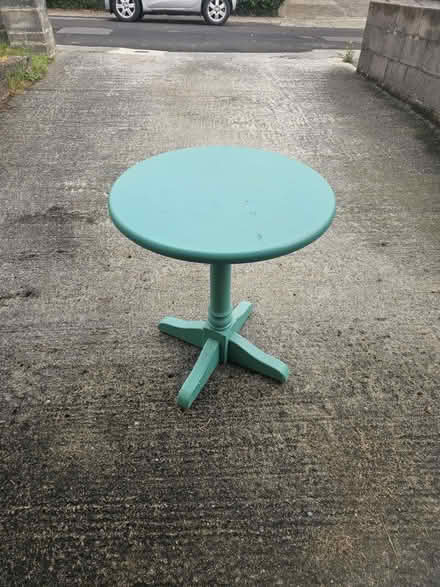 Photo of free Round table (Paignton TQ3) #1