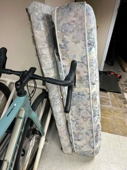 Photo of free Full Mattress & platform (Smyrna, Vinings, Mableton) #2