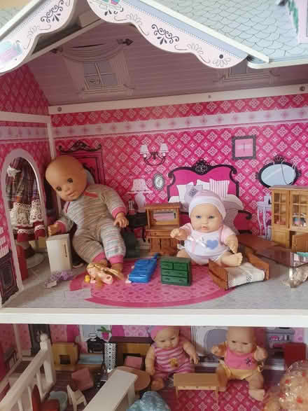 Photo of free Really nice barbie toy house (Portsmouth paulsgrove) #2