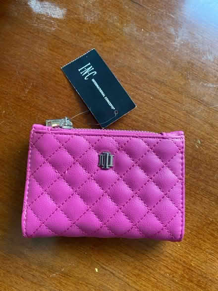 Photo of free Wallet (B67) #1