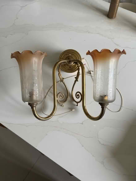 Photo of free Antique wall light (Twickenham TW1) #1
