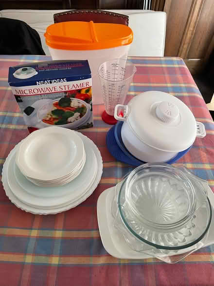 Photo of free Various kitchen bits (Newbold S41) #1