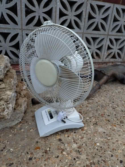 Photo of free Desk fan (Stanground) #1
