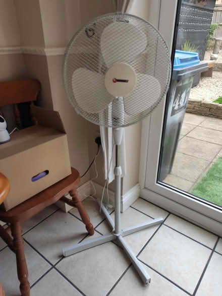 Photo of free Fan on stand (Thorney Leys OX28) #2