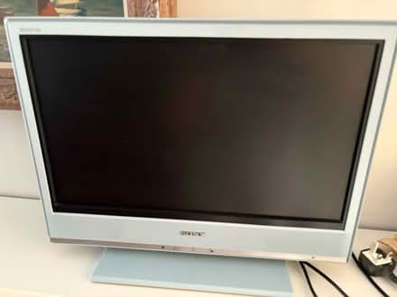 Photo of free Small Sony flatscreen TV (Chiswick W4) #1
