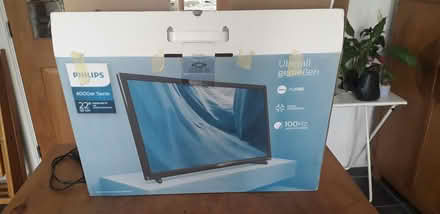 Photo of free 22" Philips TV (Leeds LS13) #2