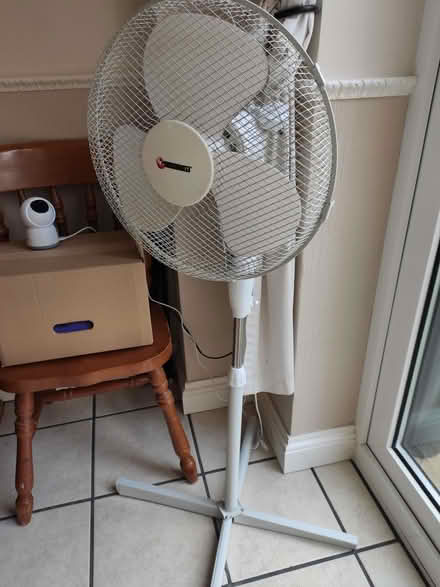 Photo of free Fan on stand (Thorney Leys OX28) #1