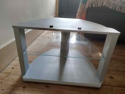 Photo of free TV Stand (DA4) #1