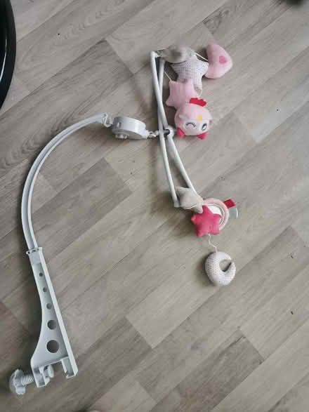 Photo of free Bassinet hanging (Longsight M12) #1