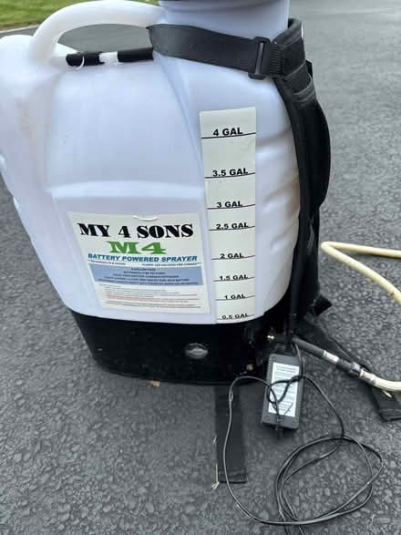 Photo of free backpack sprayer (Flemington, NJ) #1