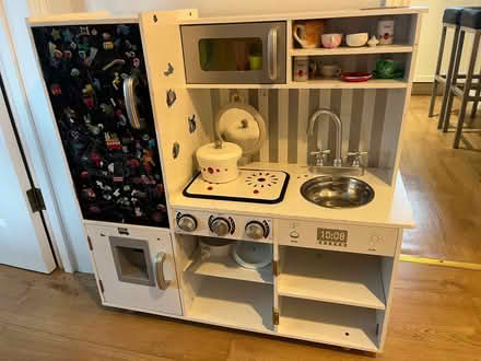 Photo of free Play kitchen (N4) #2