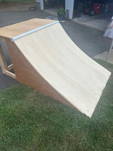 Photo of free Skateboard ramp (Wallingford west side) #2