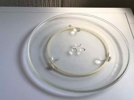 Photo of free Large size microwave turntable (West Marina TN38) #1