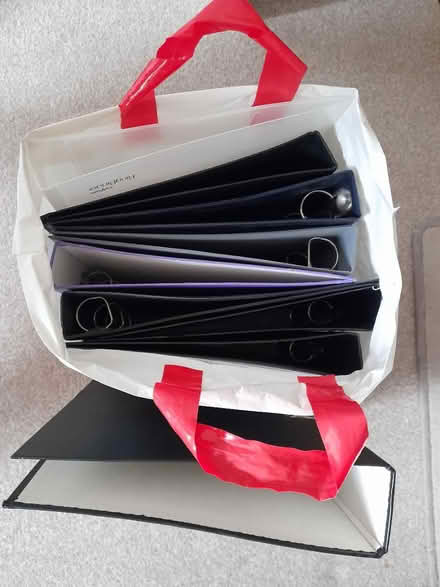 Photo of free A4 folders (Draycott DE72 3) #1