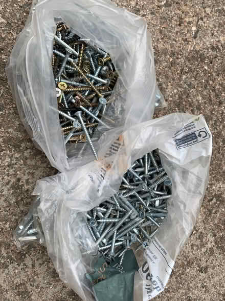 Photo of free 2” (5cm) screws (AB12) #2