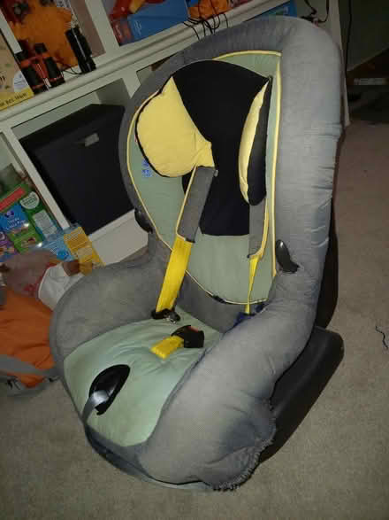Photo of free Car seat (St. Albans AL1) #1
