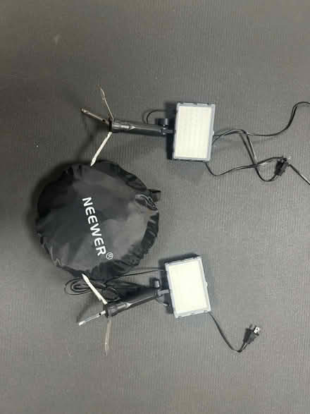 Photo of free LED Lights and Photo Tent (Tanley Rd & New Hampshire Ave) #2