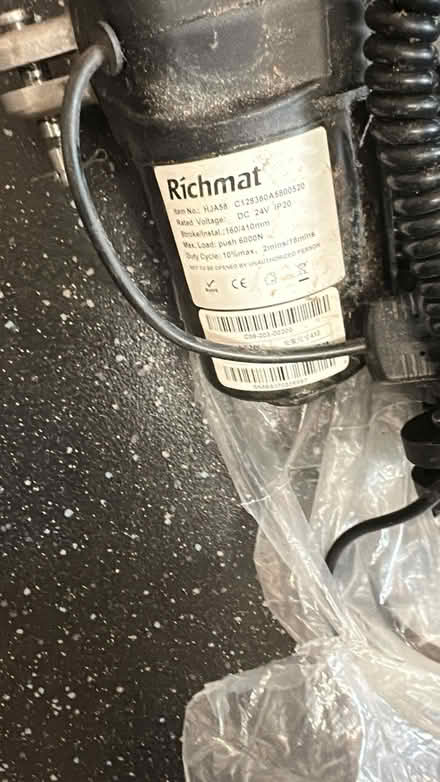 Photo of free linear actuator motors (Huyton L36) #2