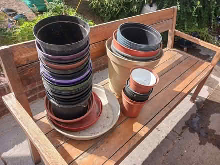 Photo of free Planters and Plant Pots (Kempshott RG22) #3