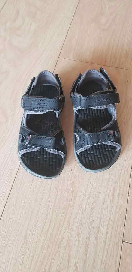 Photo of free Kids sandals size C11 (North Sheen TW9) #2