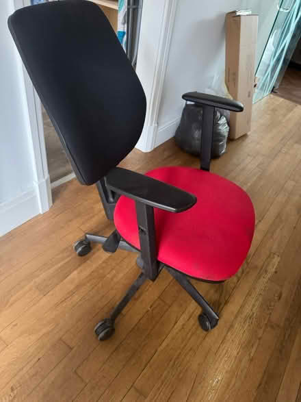 Photo of free Office chair (Ng2 6jh) #3
