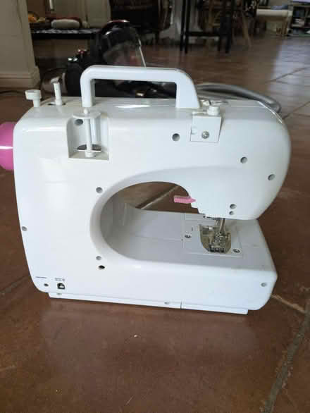 Photo of free Sewing machine (Cypress off Jones and Cy N Hou) #2