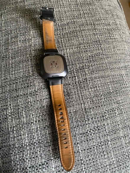 Photo of free Fitbit Sense - Fitness Tracker (HP2 7) #2