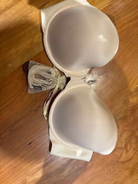 Photo of free Victoria Secret Strapless Bra - NEW (Burke) #1