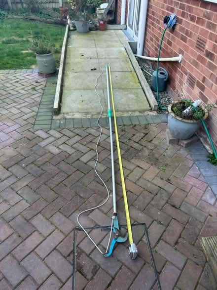 Photo of free Telescopic pruner (Droitwich) #2