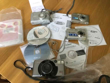 Photo of free Bundle of old cameras (Sandown PO36) #4