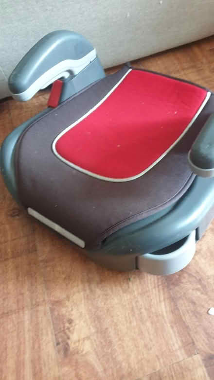 Photo of free Child booster seat (TW7) #1