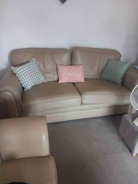 Photo of free X2 leather sofas (Hadleigh SS7) #2