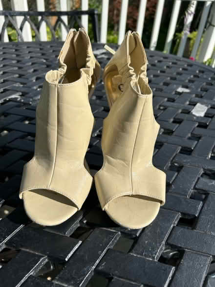 Photo of free Size 9 shoes (Meadowvale area) #1