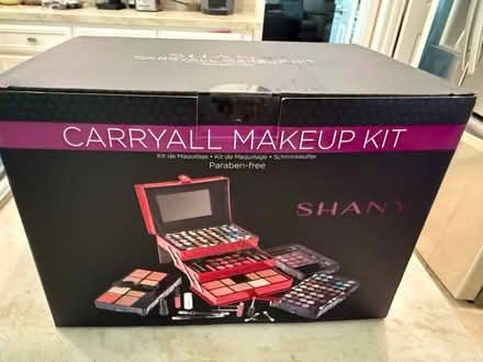 Photo of free New Make-up kit (Cupertino) #3