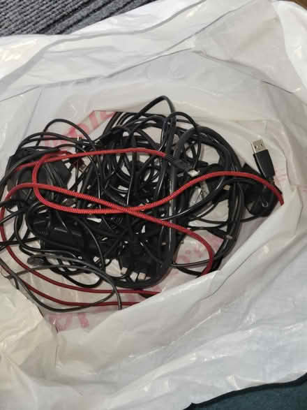 Photo of free Bag of mixed cables (Hadleigh SS7) #1