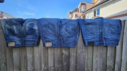 Photo of free 3x pairs of mens jeans. All 32x32 (Ash, GU12) #3