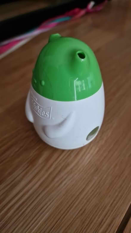 Photo of free Cat treat dispenser (St Albans AL1) #1