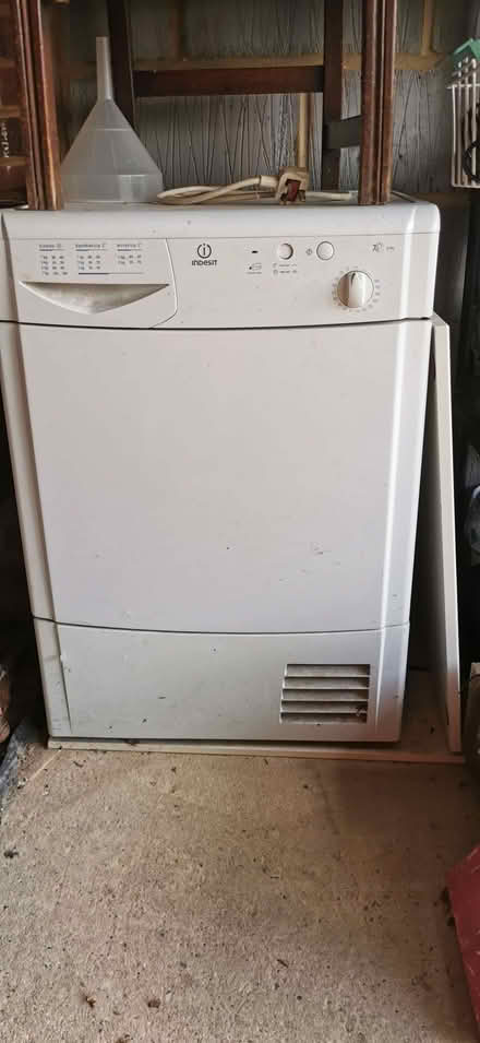 Photo of free Dryer (Leighton Buzzard LU7) #1