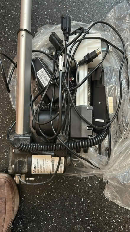 Photo of free linear actuator motors (Huyton L36) #1