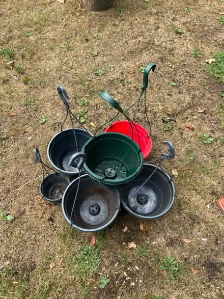 Photo of free 6 hanging pots for plants (Hanworth Park TW13) #1