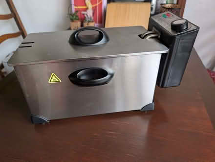 Photo of free Compact Deep Fat Fryer (Mold CH7) #1