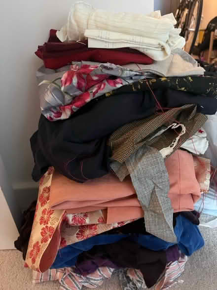 Photo of free Mixed fabrics for sewing projects (Angel EC1) #1