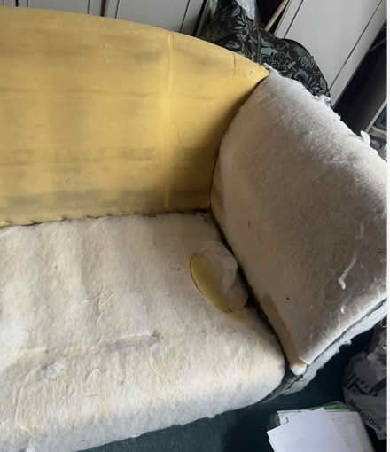 Photo of free 3 seater (Girlington BD8) #4