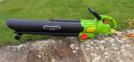 Photo of free Electric leaf blower (Middleyard GL10) #1