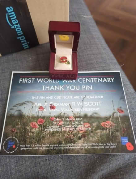 Photo of free WWI commemorative pin (Arle GL51) #1
