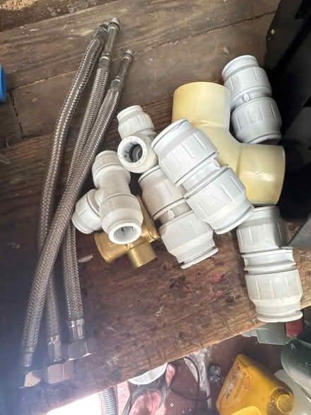 Photo of free Assorted plumbing bits (HP1) #3