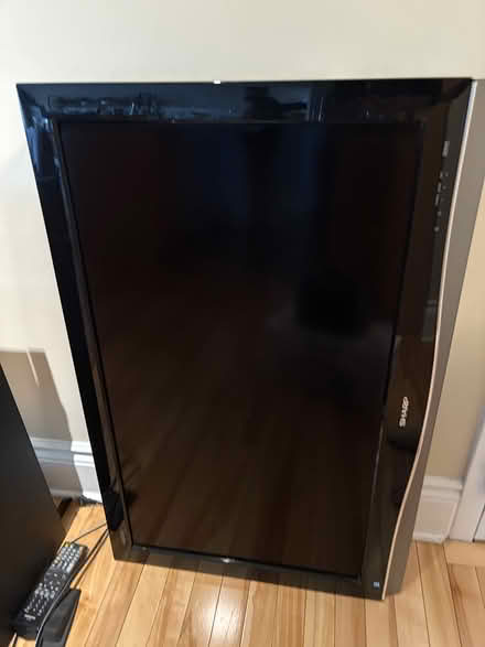 Photo of free Sharp LC-37D62U 37“ LCD TV (Centretown) #1