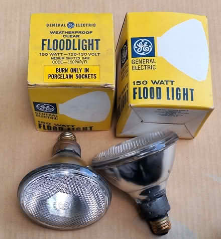 Photo of free Light bulbs - floods & reflectors (Davis/Teele Square area) #1
