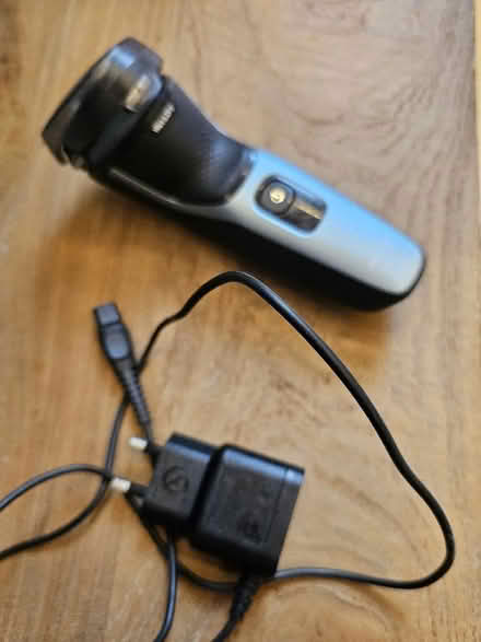 Photo of free Philips shaver (Giffnock G46) #2